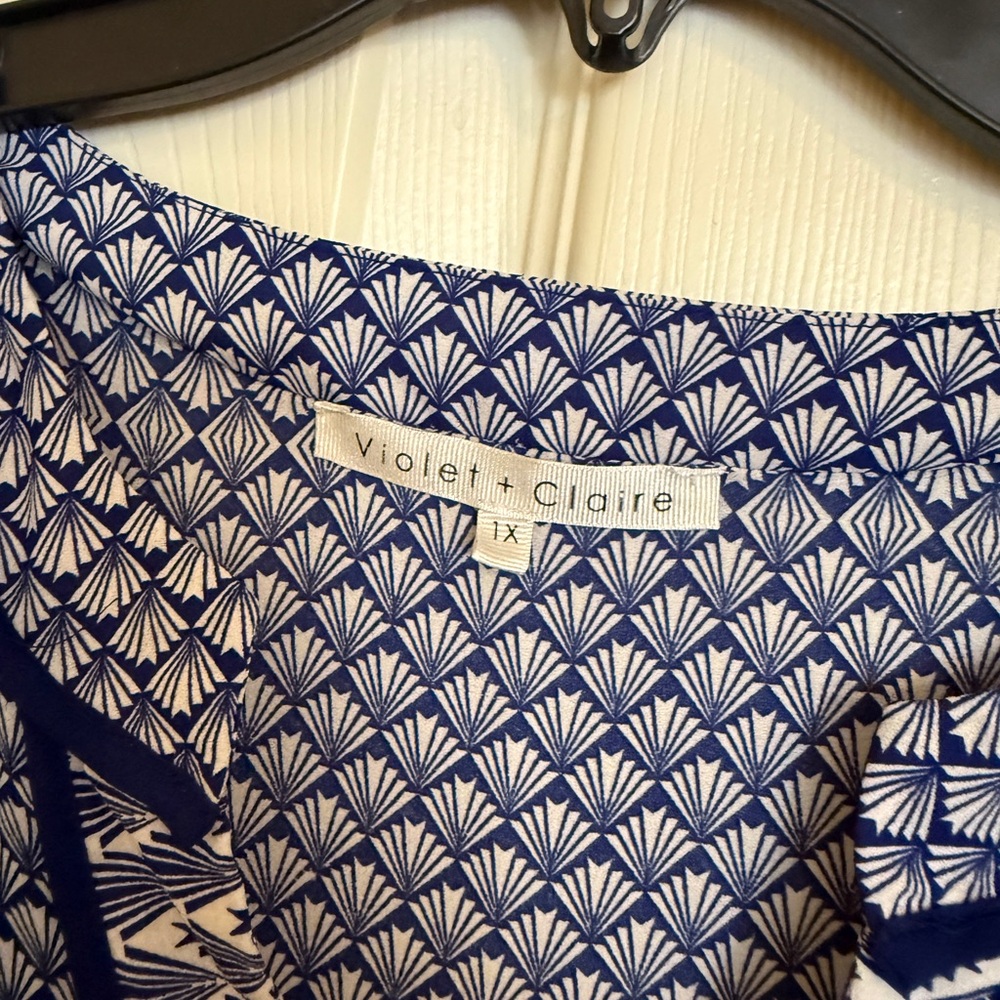 Blue Patterned Tunic Top - Picture 2 of 2